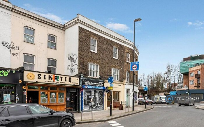 3 Bedroom Flat To Rent In Brockley Cross, London, SE4