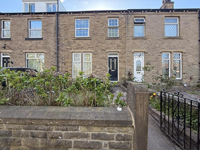 5 Bedroom House To Rent In St. Johns Road, Huddersfield, HD1