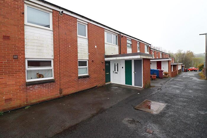 2 Bedroom Flat To Rent In Hilton Road, Darwen, BB3