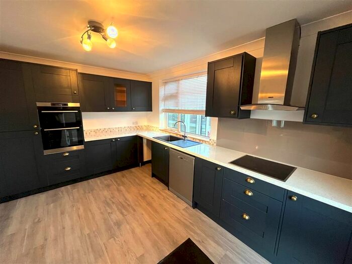 3 Bedroom Property To Rent In Hartington Street, Langwith, Mansfield, NG20