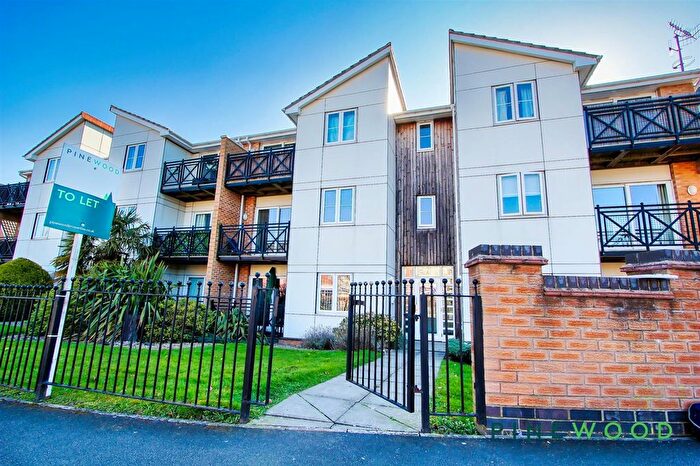 1 Bedroom Flat To Rent In Kentmere House, Archdale Close, Chesterfield, Derbyshire, S40