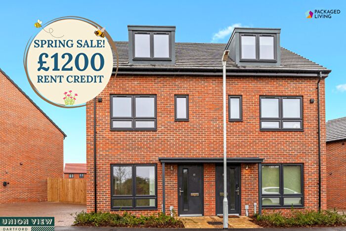 3 Bedroom Semi-Detached House To Rent In Stone Lodge Road, DA2