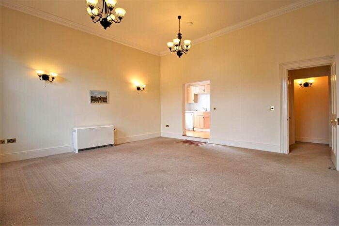 2 Bedroom Apartment To Rent In Duplex Apartment, Cliftonville -, NN1