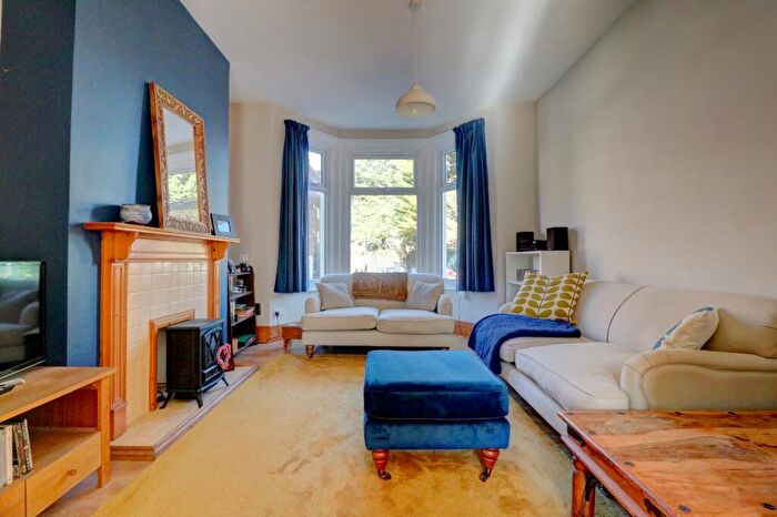 2 Bedroom Maisonette For Sale In Templar Street, Dover, CT17