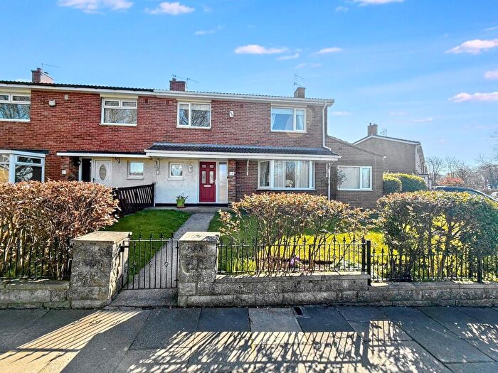 3 Bedroom Semi-Detached House To Rent In Yoden Road, Peterlee, Durham, SR8