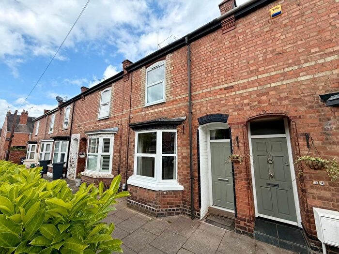 2 Bedroom Property To Rent In East Grove, Leamington Spa, CV31