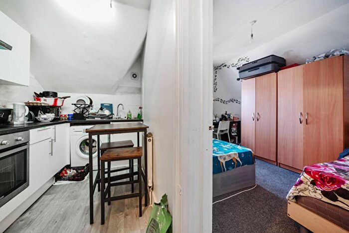 1 Bedroom Flat For Sale In Selhurst Road, Selhurst, London, SE25