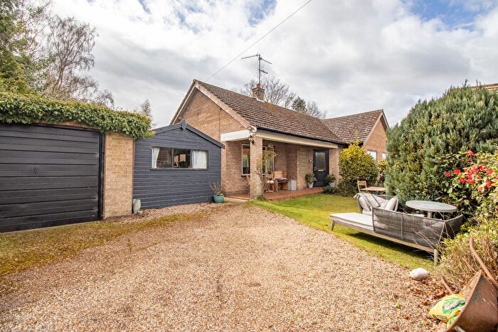 3 Bedroom Detached Bungalow For Sale In Manorside, Dersingham, PE31