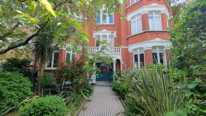 1 Bedroom Flat To Rent In Chichele Road, Willesden Green, NW2