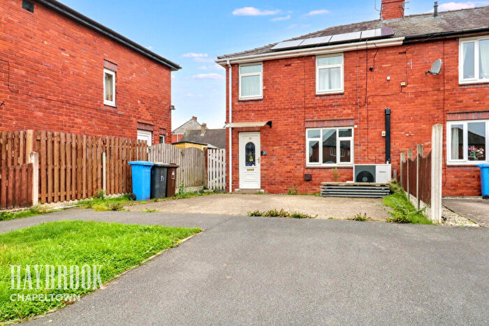 3 Bedroom End Of Terrace House For Sale In Greno View Road, High Green, S35