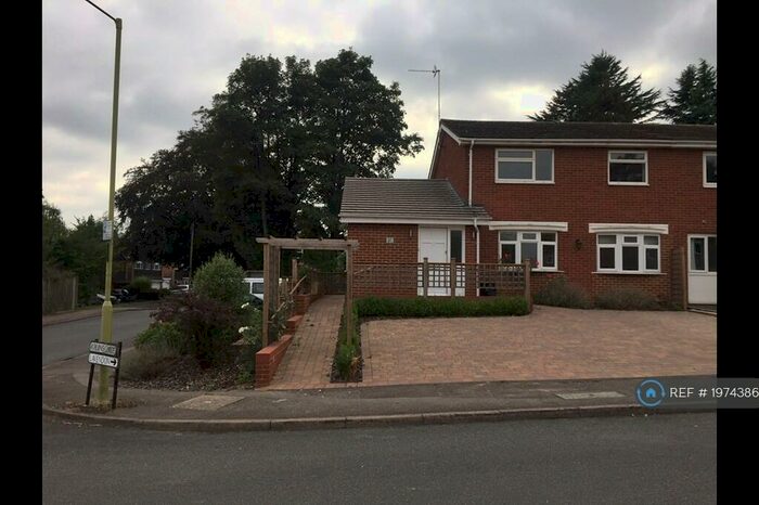 4 Bedroom End Of Terrace House To Rent In Aplins Close, Harpenden, AL5