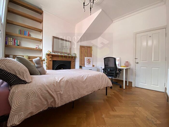 4 Bedroom Terraced House To Rent In Hartopp Road, Clarendon Park, LE2