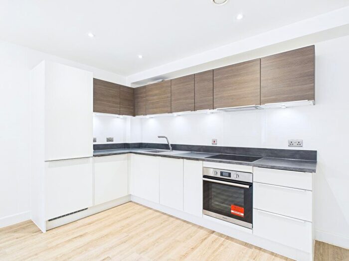 2 Bedroom Apartment To Rent In Broadway, Peterborough, PE1