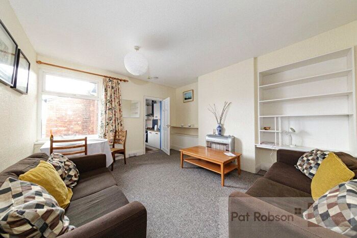 3 Bedroom Apartment To Rent In Addycombe Terrace, Heaton, Newcastle Upon Tyne, NE6