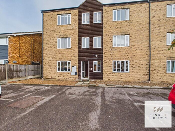 2 Bedroom Flat To Rent In Victoria Court, Victoria Road, Stanford Le Hope, Essex, SS17