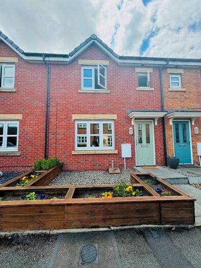 3 Bedroom Mews To Rent In Mariners Way, Irlam, Manchester, M44