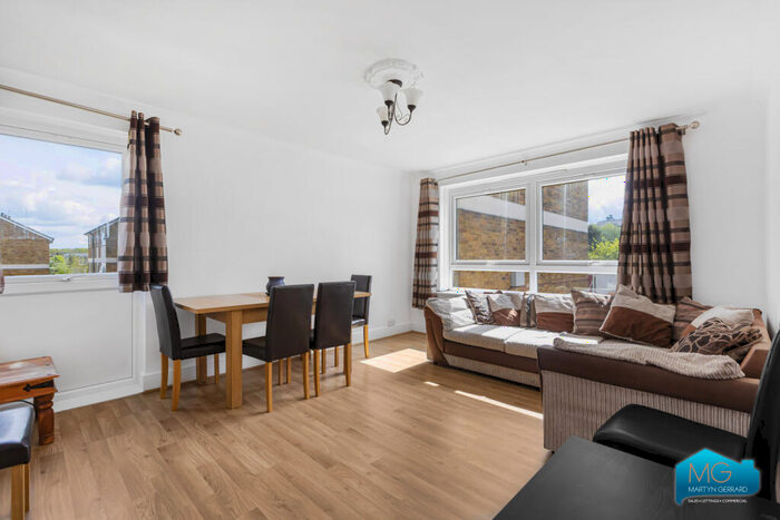 3 Bedroom Apartment To Rent In Ivy Road, Southgate, London, N14