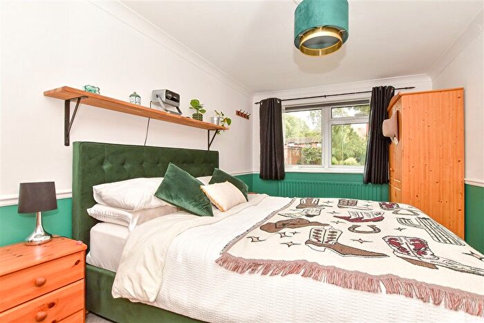 1 Bedroom Flat For Sale In Colville Mews, Billericay, Essex, CM12