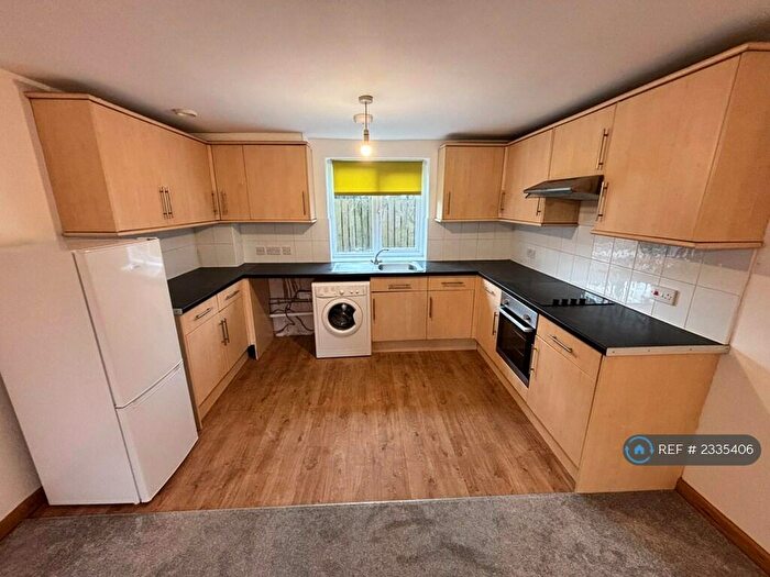 2 Bedroom Flat To Rent In Hale Street, Sheffield, S8
