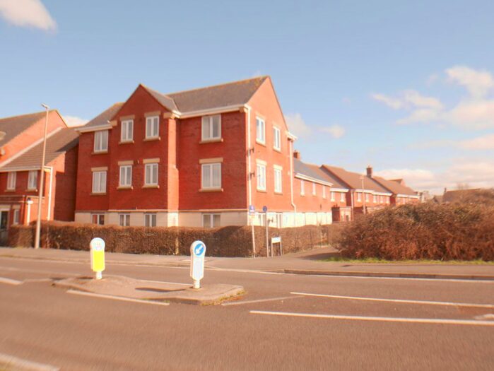 2 Bedroom Flat To Rent In Oak Court, St Georges, Weston-Super-Mare, BS22