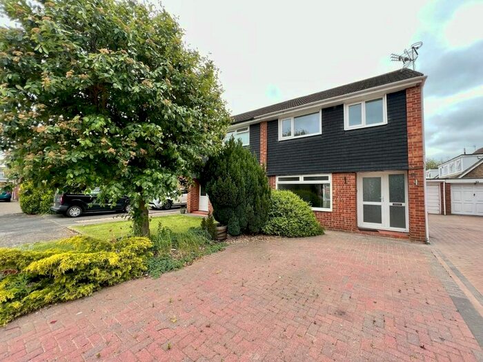 3 Bedroom Semi-detached House To Rent In Scruton Close, Stockton-On-Tees, TS18