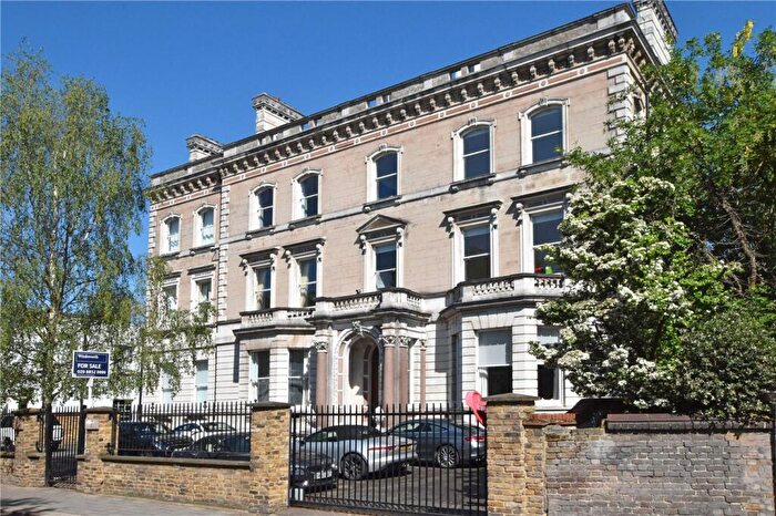2 Bedroom Apartment For Sale In Lee Terrace, Blackheath, London, SE3