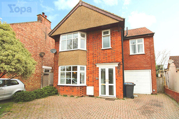 4 Bedroom Detached House For Sale In Rushmere Road, Ipswich, IP4
