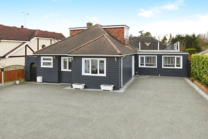 5 Bedroom Detached House For Sale In Bicknacre Road, Danbury, Chelmsford, CM3