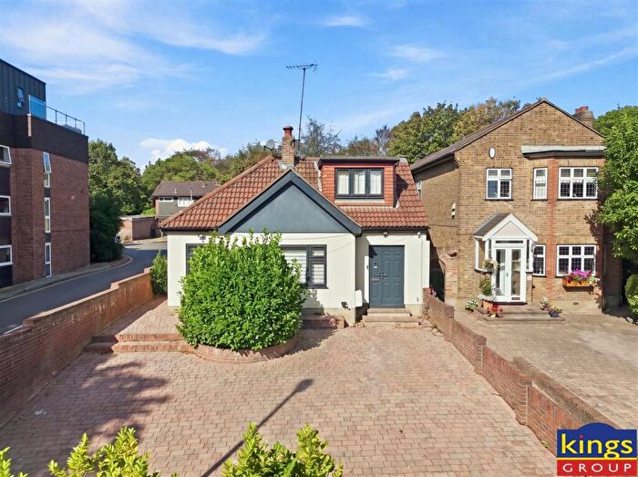 5 Bedroom Detached House For Sale In Latchett Road, London, E18