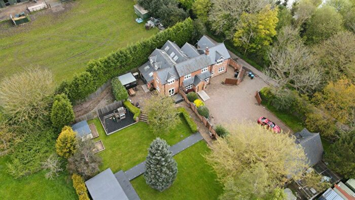 5 Bedroom Detached House For Sale In Workhouse Lane, Burbage, LE10
