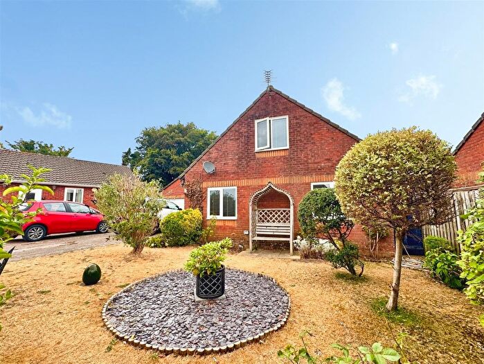 2 Bedroom Detached Bungalow For Sale In Hodges Close, Portskewett, Caldicot, NP26