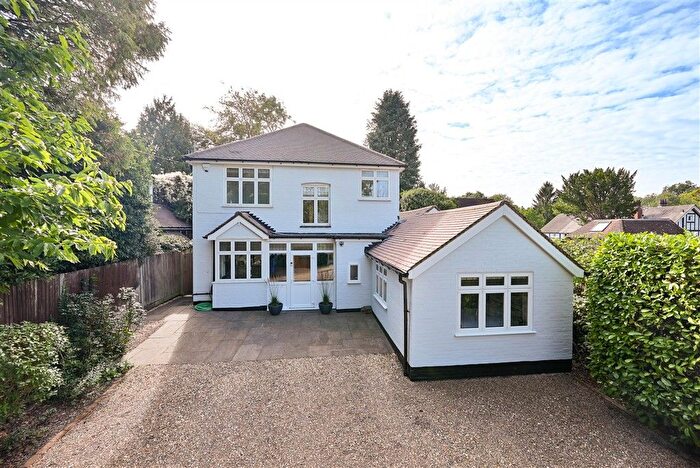 4 Bedroom Detached House For Sale In Rook Lane, Chaldon, Caterham, Surrey, CR3