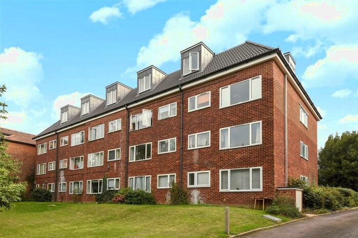 1 Bedroom Apartment To Rent In Gainsborough Road, Finchley, London, N12