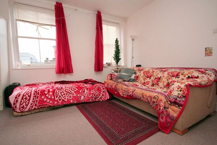 1 Bedroom Flat To Rent In Deptford Broadway, Deptford, SE8