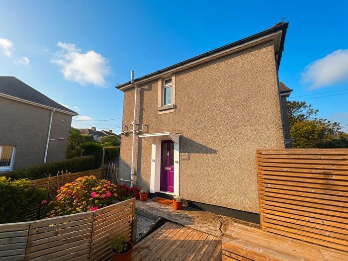 1 Bedroom Flat For Sale In Chywoone Avenue, Newlyn, Penzance, TR18