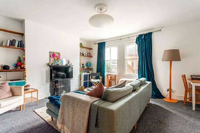 1 Bedroom Flat For Sale In Gladstone Terrace, Brighton, BN2