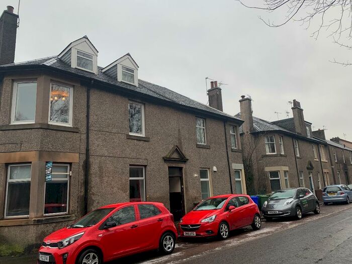 2 Bedroom Flat To Rent In Forth Street, Riverside, Stirling, FK8