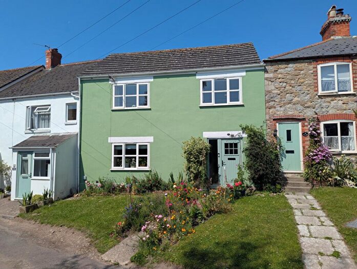 4 Bedroom Terraced House For Sale In North Square, Chickerell, Weymouth, DT3