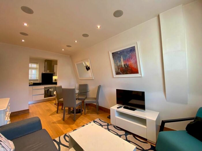 2 Bedroom Flat To Rent In Durweston Street, London, W1H
