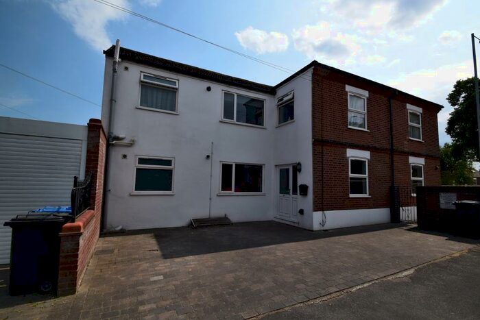 1 Bedroom Flat To Rent In Aylsham Road, Norwich, NR3