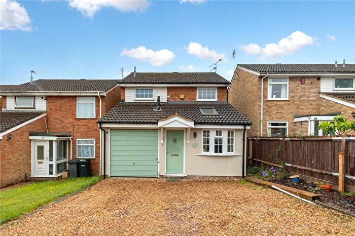 3 Bedroom Detached House To Rent In Buckingham Drive, Luton, Bedfordshire, LU2