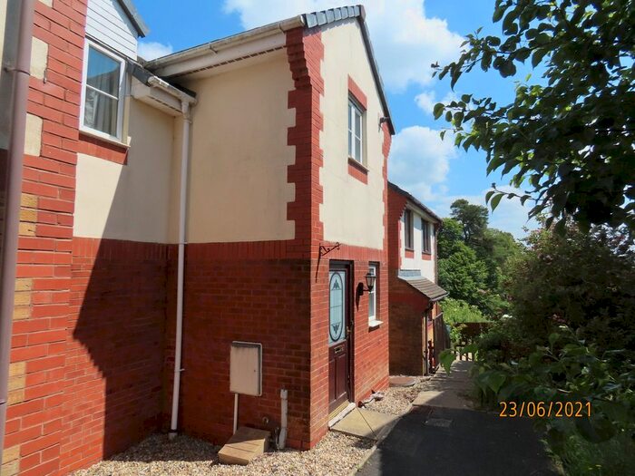 2 Bedroom Flat To Rent In The Gavel, South Molton EX36