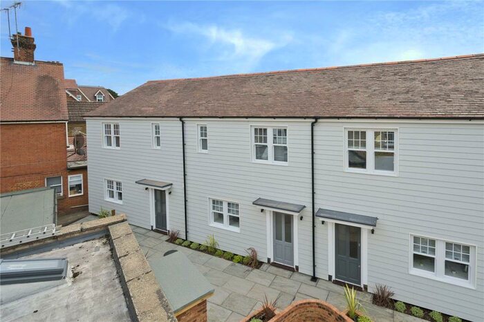 2 Bedroom House To Rent In Foundry Place, Weybridge, Surrey, KT13