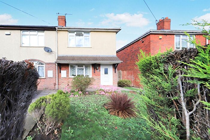 2 Bedroom Semi Detached House For Sale In Caledonia Road, Parkfields, Wolverhampton, WV2