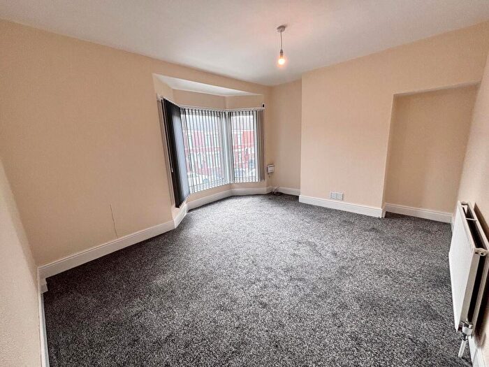 1 Bedroom Flat To Rent In Chanterlands Avenue, Hull, HU5