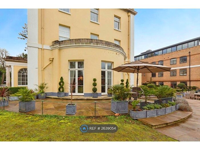 2 Bedroom Flat To Rent In Westhorpe House, Marlow, SL7