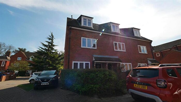 3 Bedroom End Of Terrace House To Rent In Ferrars Court, Huntingdon, PE29