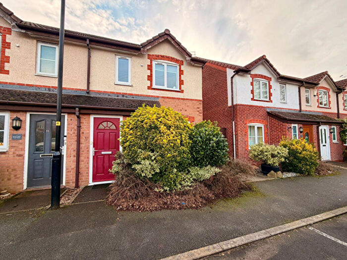 4 Bedroom End Of Terrace House For Sale In Bentley Green, Thornton, FY5