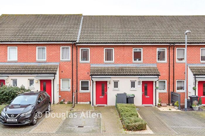 2 Bedroom Terraced House For Sale In Nightingale Grove, Basildon, Essex, SS14