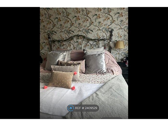 4 Bedroom Detached House To Rent In Broughton Ave, London, LU3